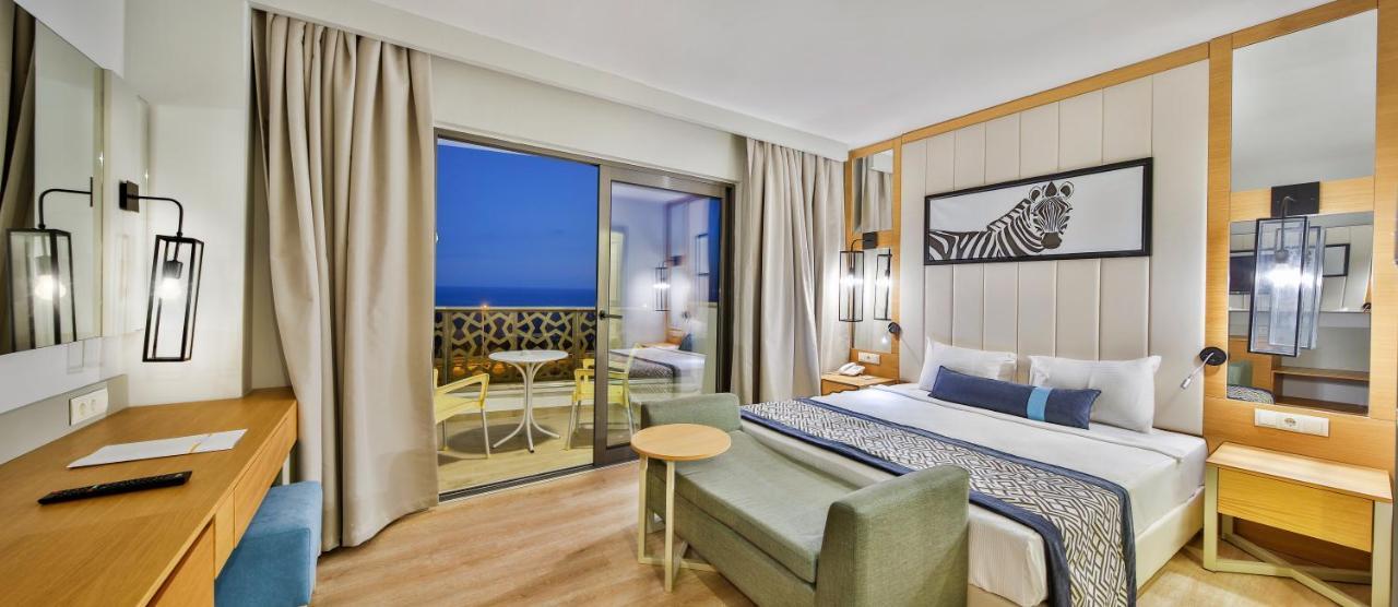 Calido Maris Hotel Ultra All Inclusive Kızılot Extérieur photo